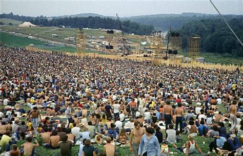 woodstock nsfw|69 Wild Woodstock Photos Thatll Transport You To The Summer。